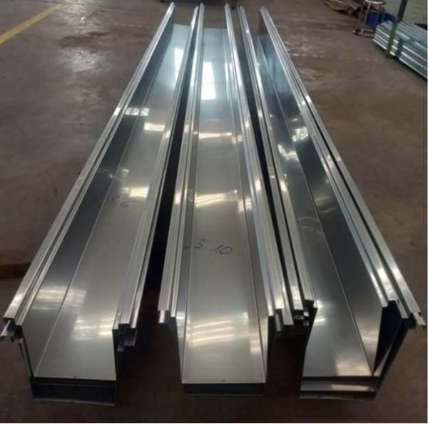 máng xối inox 304