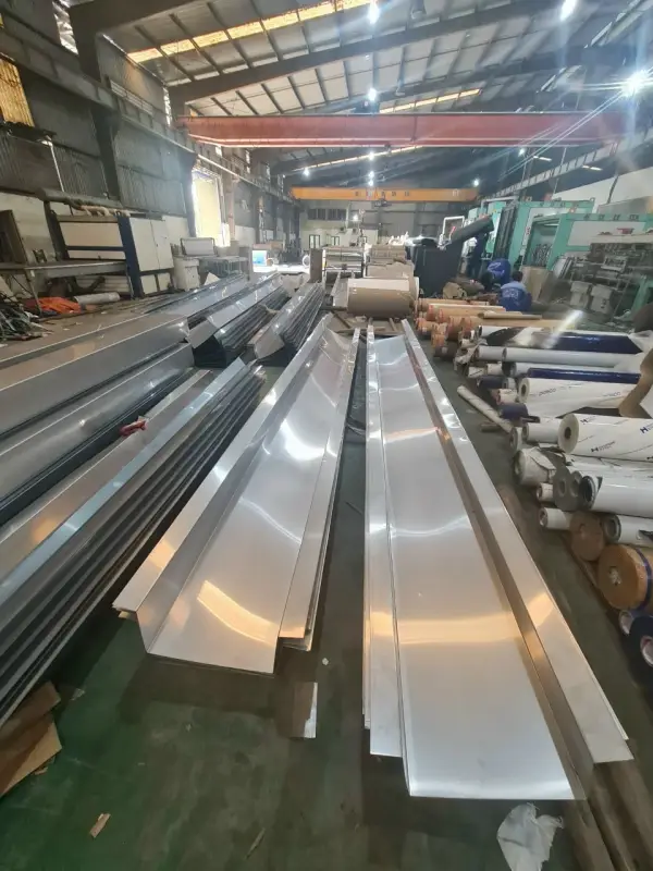 máng xối inox 201