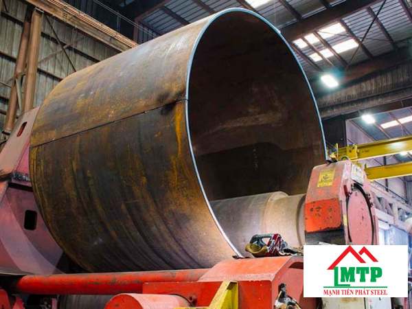 đường kính ống càng lớn thì giá càng cao