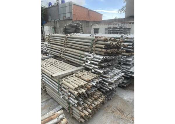 cốp pha truyền thống