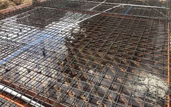 ứng dụng của ván ép phủ phim trong xây dựng